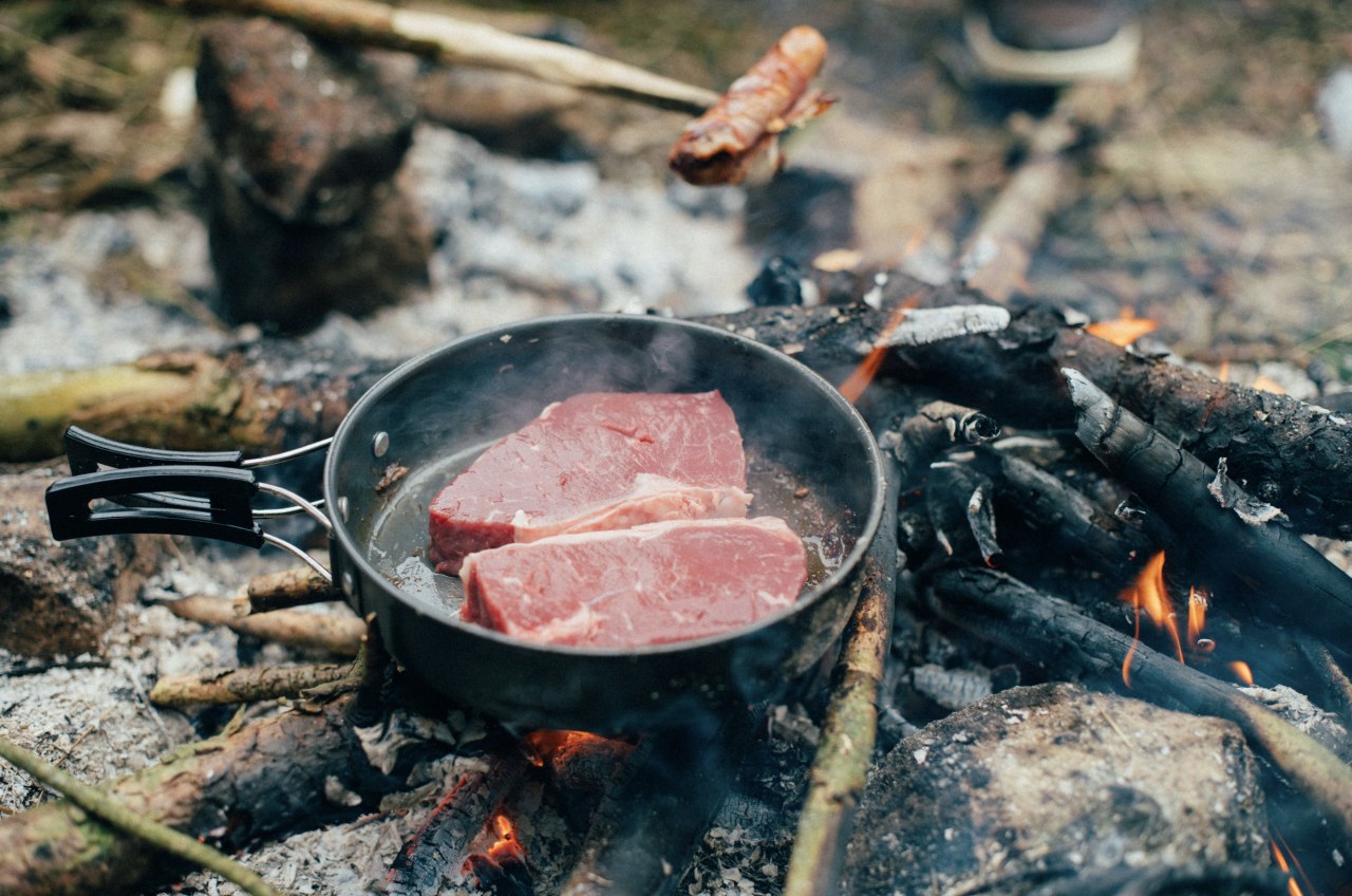 Premium Kachset - Pot, Pan, Schësselcher, Läffelen - 7 Stéck